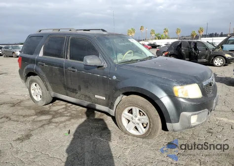 2008 Mazda Tribute Hybrid z USA, uszkodzony, nr VIN 4F2CZ49H68KM17903